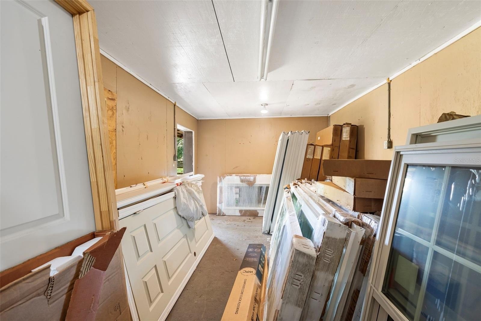 HAINES CITY, Florida, 33844, United States, 4 Bedrooms Bedrooms, ,3 BathroomsBathrooms,Residential,For Sale,1983329