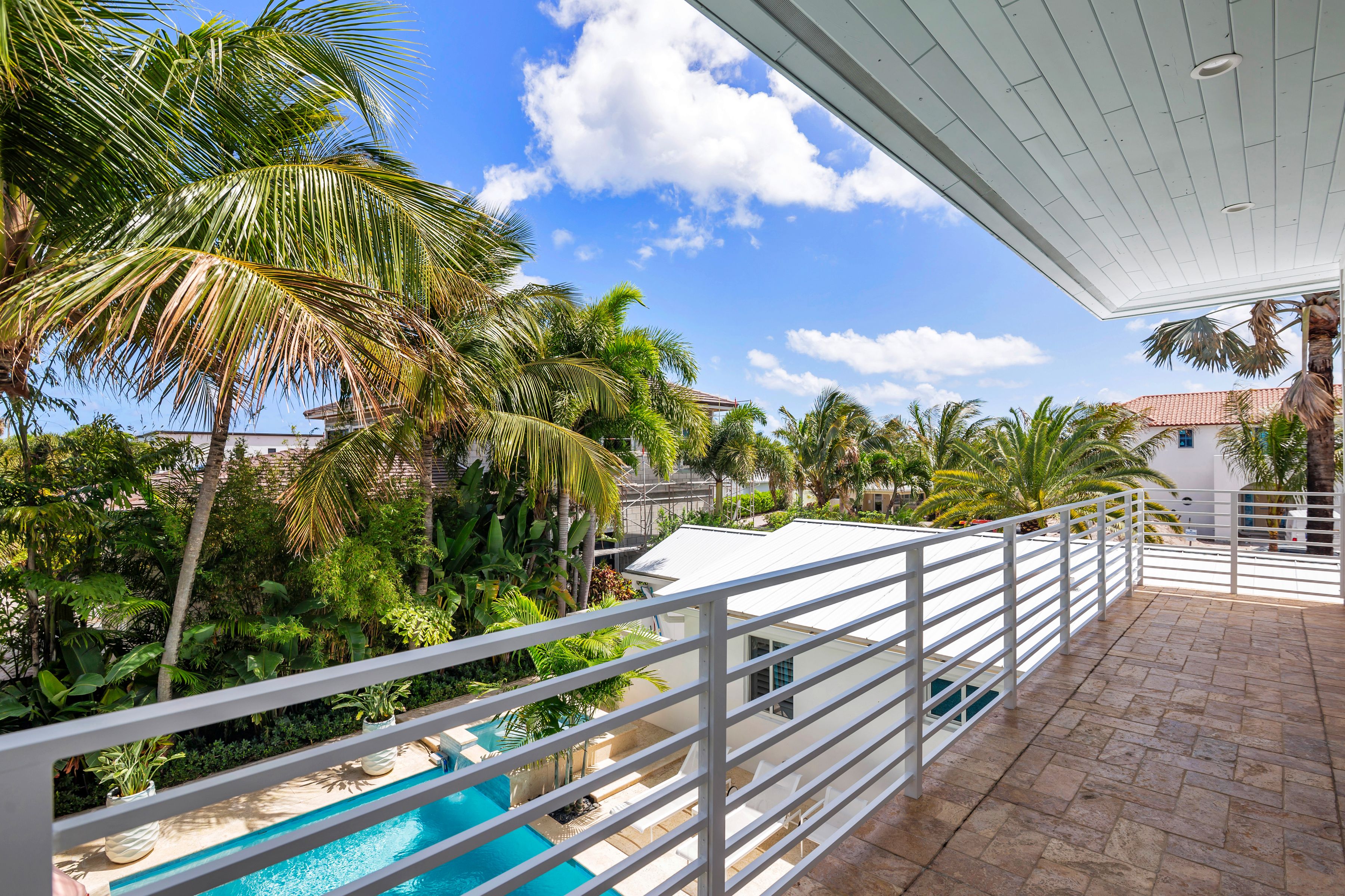  203 Arlington Road - 物件實景