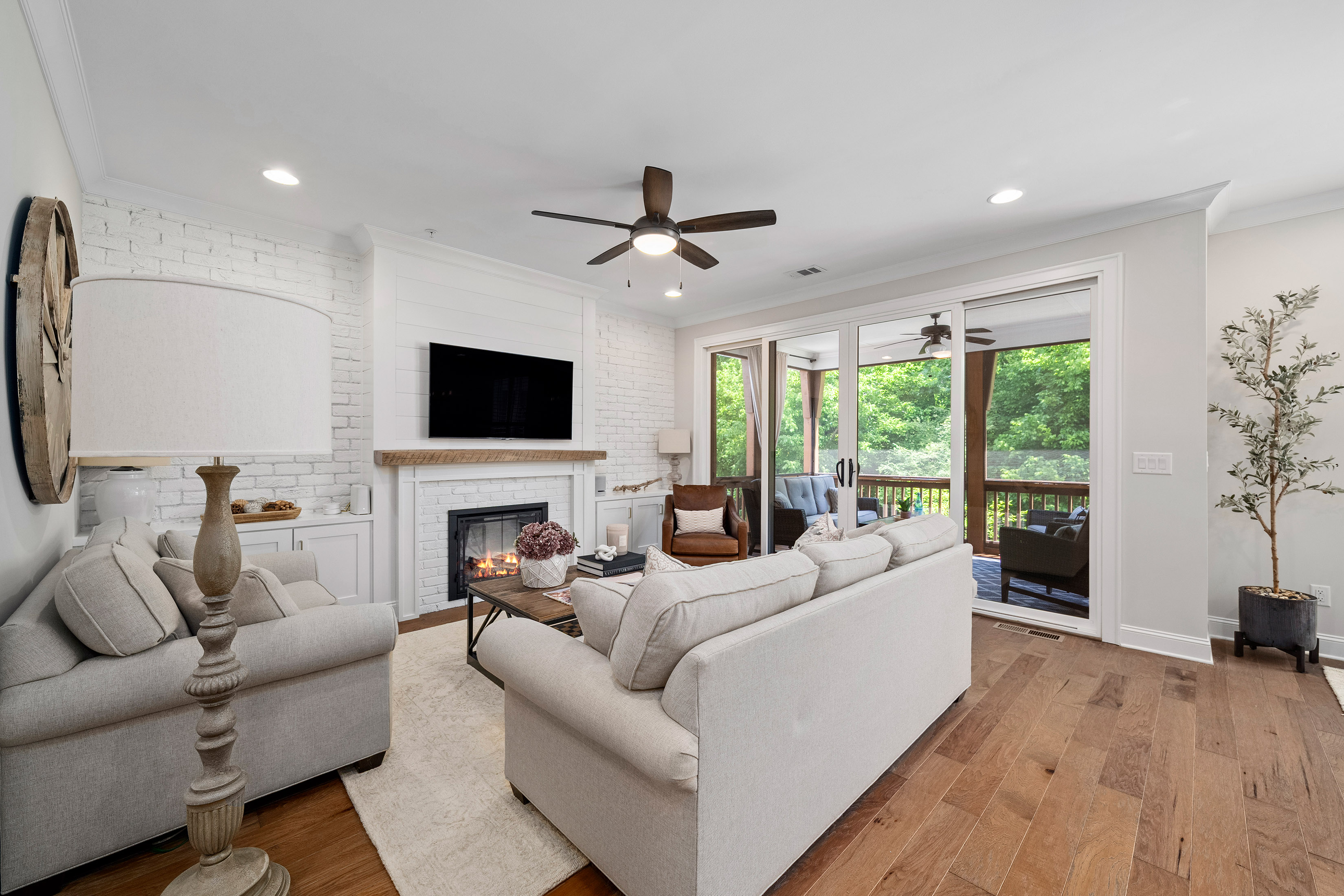  Designer Townhome in One of Alpharetta