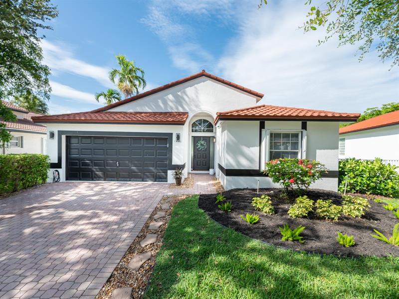 Pembroke Pines, Florida, 33027, United States, 3 Bedrooms Bedrooms, ,2 BathroomsBathrooms,Residential,For Sale,1885741