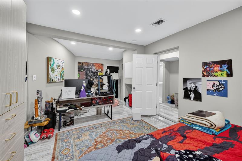 Oakland Park, Florida, 33334, United States, 3 Bedrooms Bedrooms, ,2 BathroomsBathrooms,Residential,For Sale,1986297