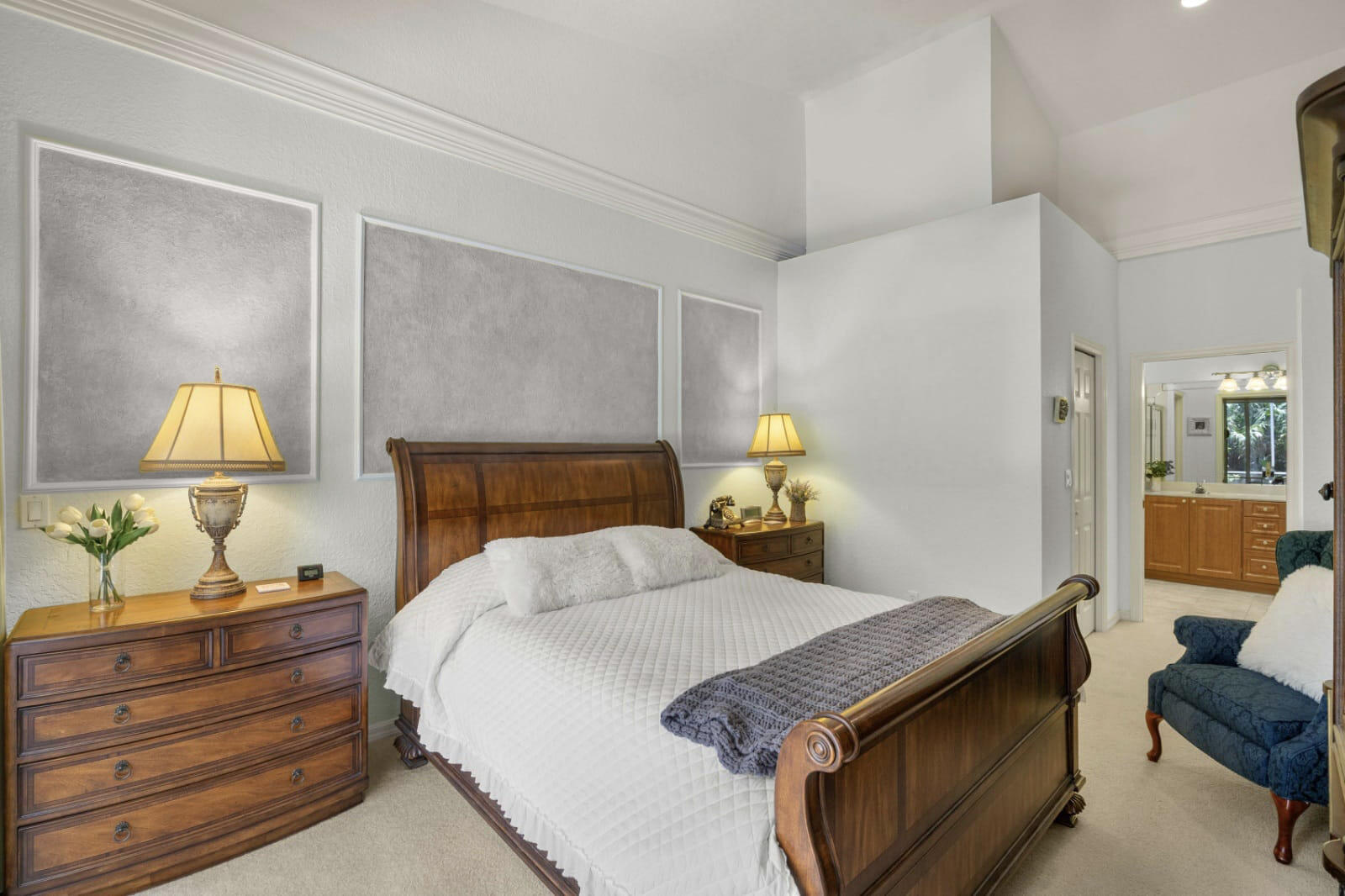 Naples, Florida, 34104, United States, 2 Bedrooms Bedrooms, ,2 BathroomsBathrooms,Residential,For Sale,1990967