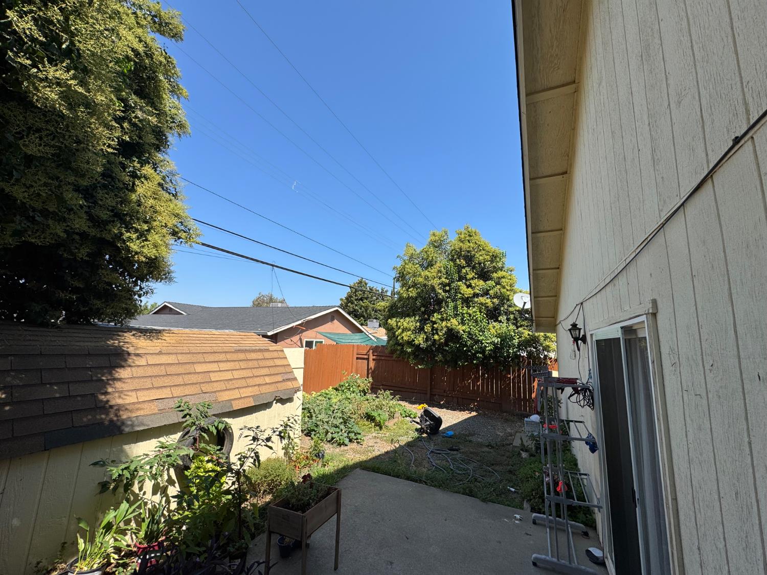 Yuba City, California, 95991-2504, United States, 6 Bedrooms Bedrooms, ,4 BathroomsBathrooms,Residential,For Sale,1920010