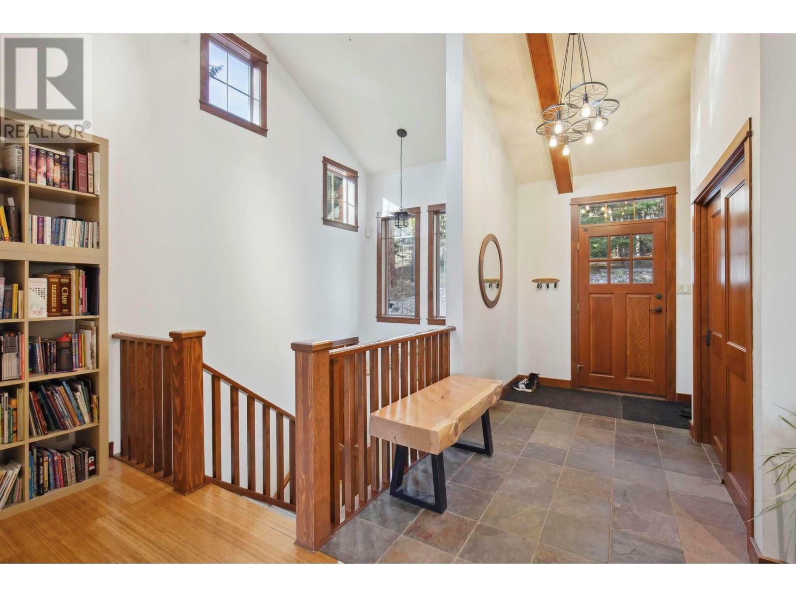 VERNON, British Columbia, V1B 3M9, CA, 4 Bedrooms Bedrooms, ,3 BathroomsBathrooms,Residential,For Sale,1836921