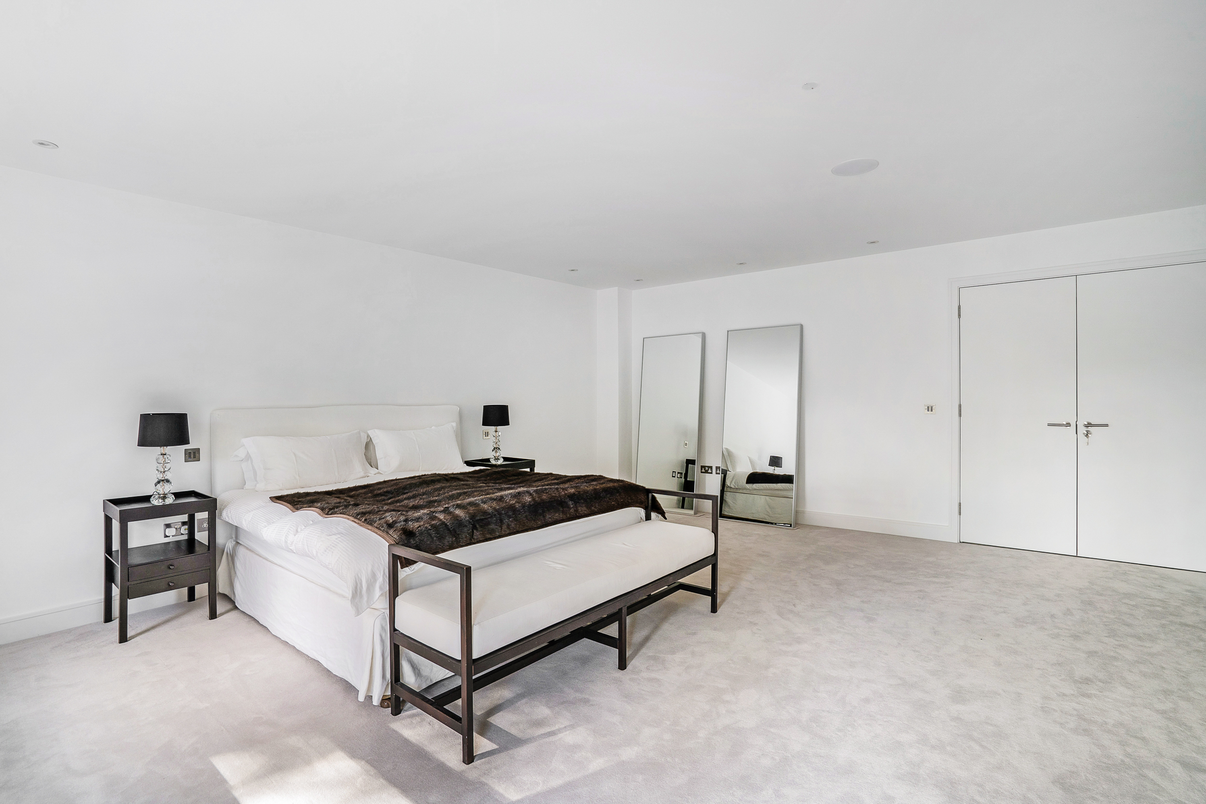  Five Bedroom Family Home with Gated Driveway, moments from Ascot High Street - 物件實景