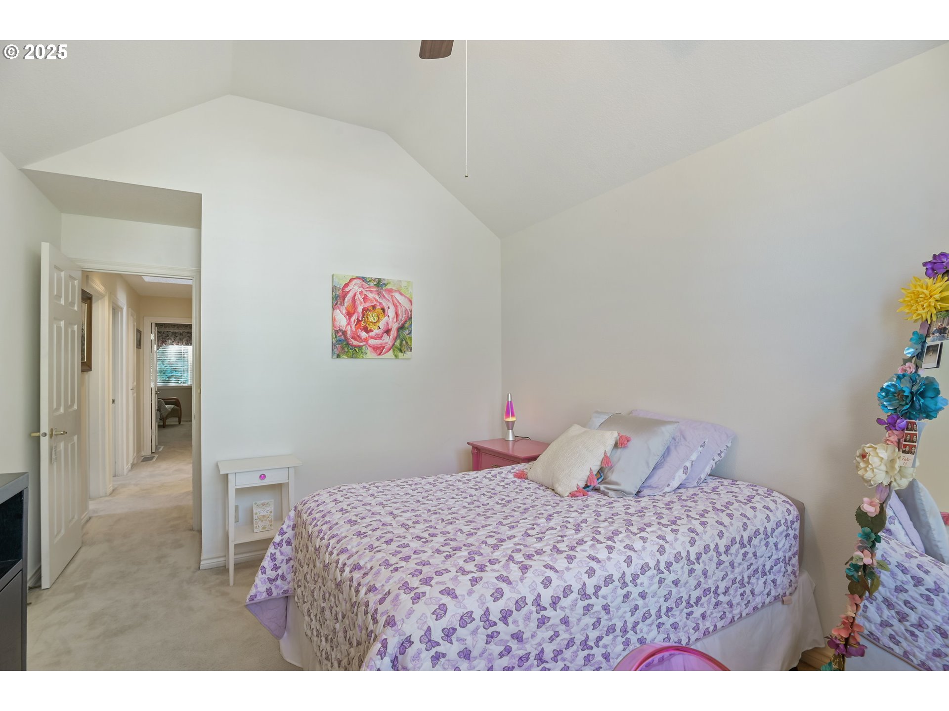 Portland, Oregon, 97223, United States, 4 Bedrooms Bedrooms, ,2 BathroomsBathrooms,Residential,For Sale,1892030