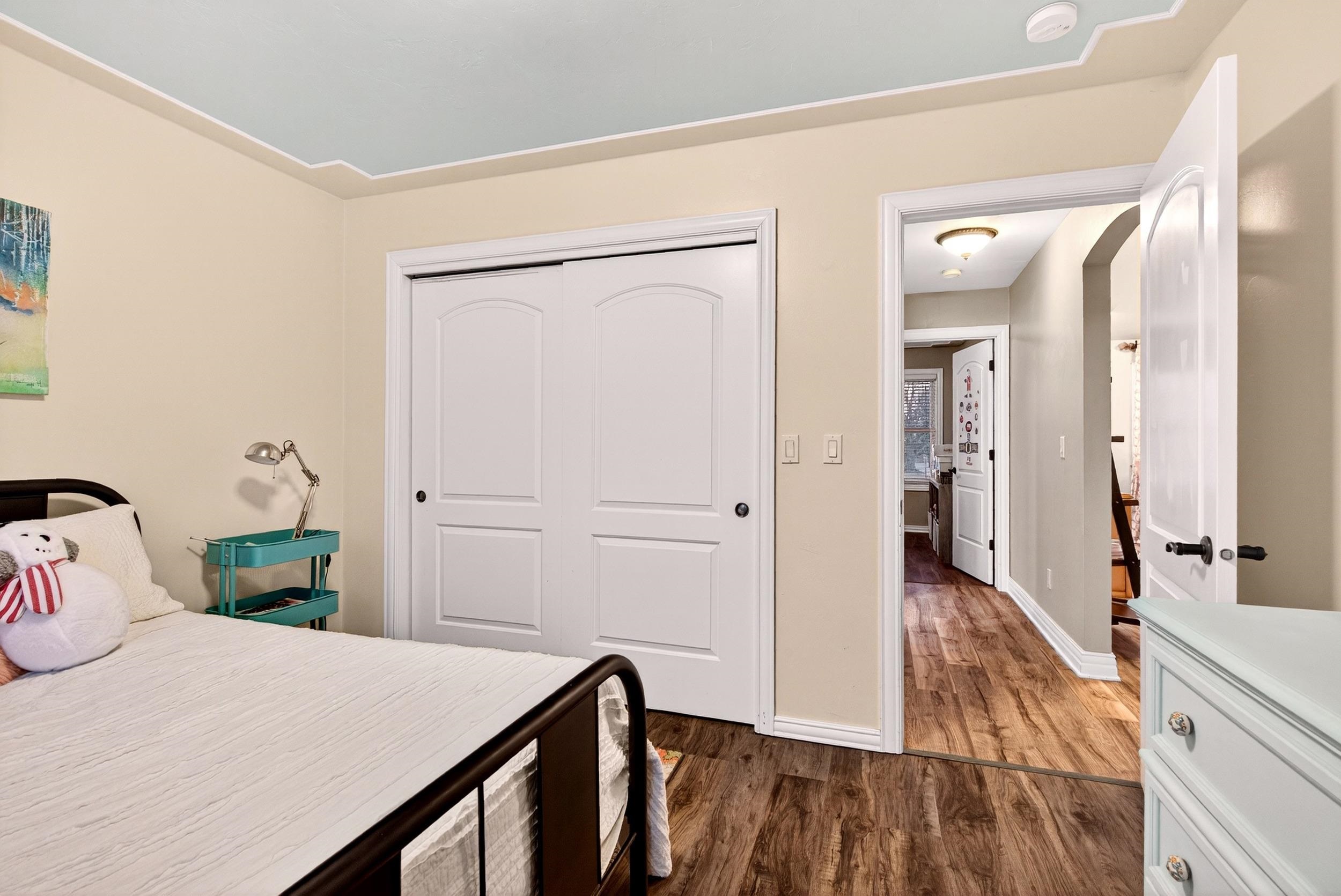 Neenah, Wisconsin, 54956, United States, 4 Bedrooms Bedrooms, ,4 BathroomsBathrooms,Residential,For Sale,1996384