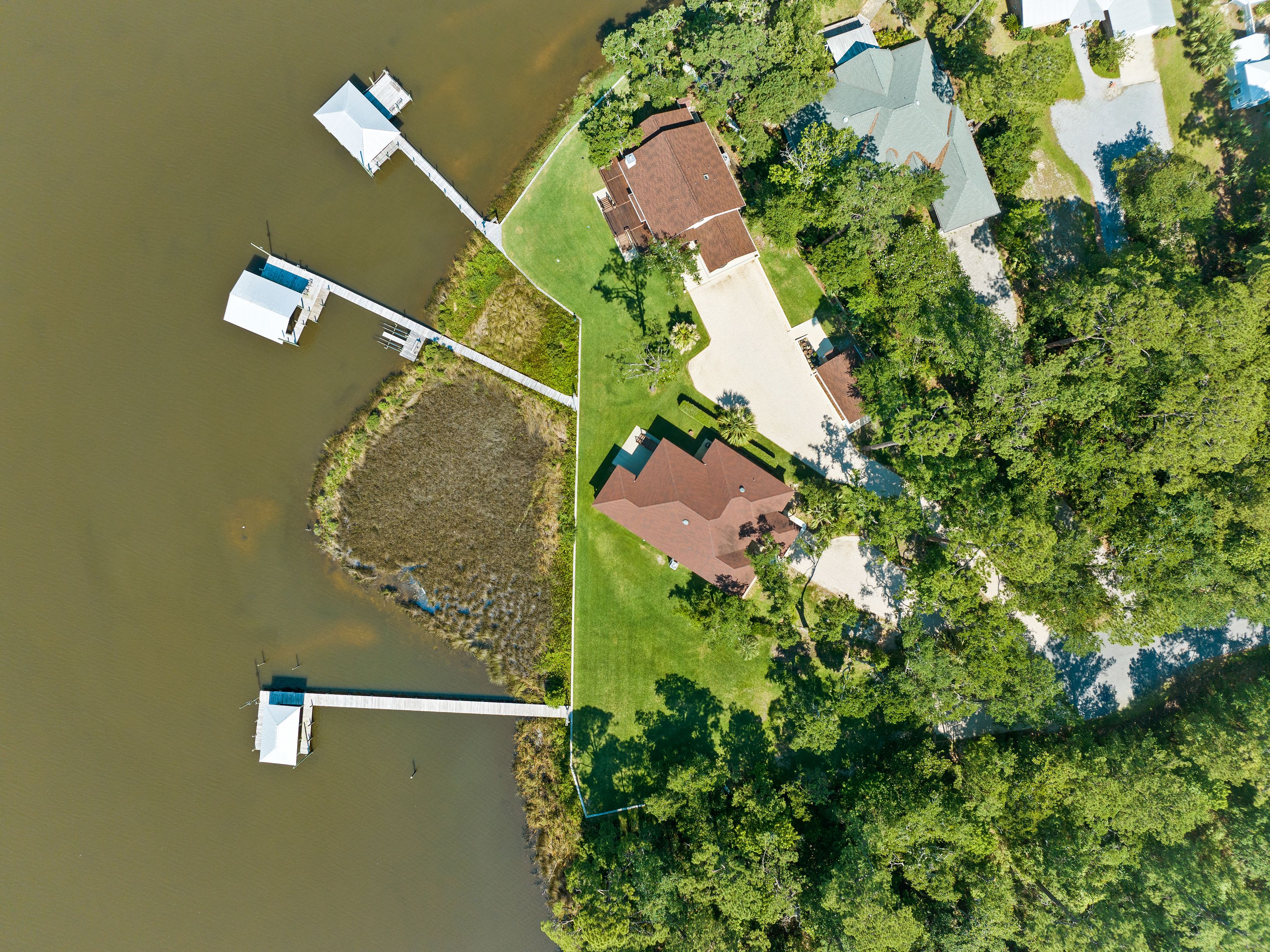  A Once-in-a-Generation Waterfront Estate with 725 Feet Bayou-Frontage - 物件實景