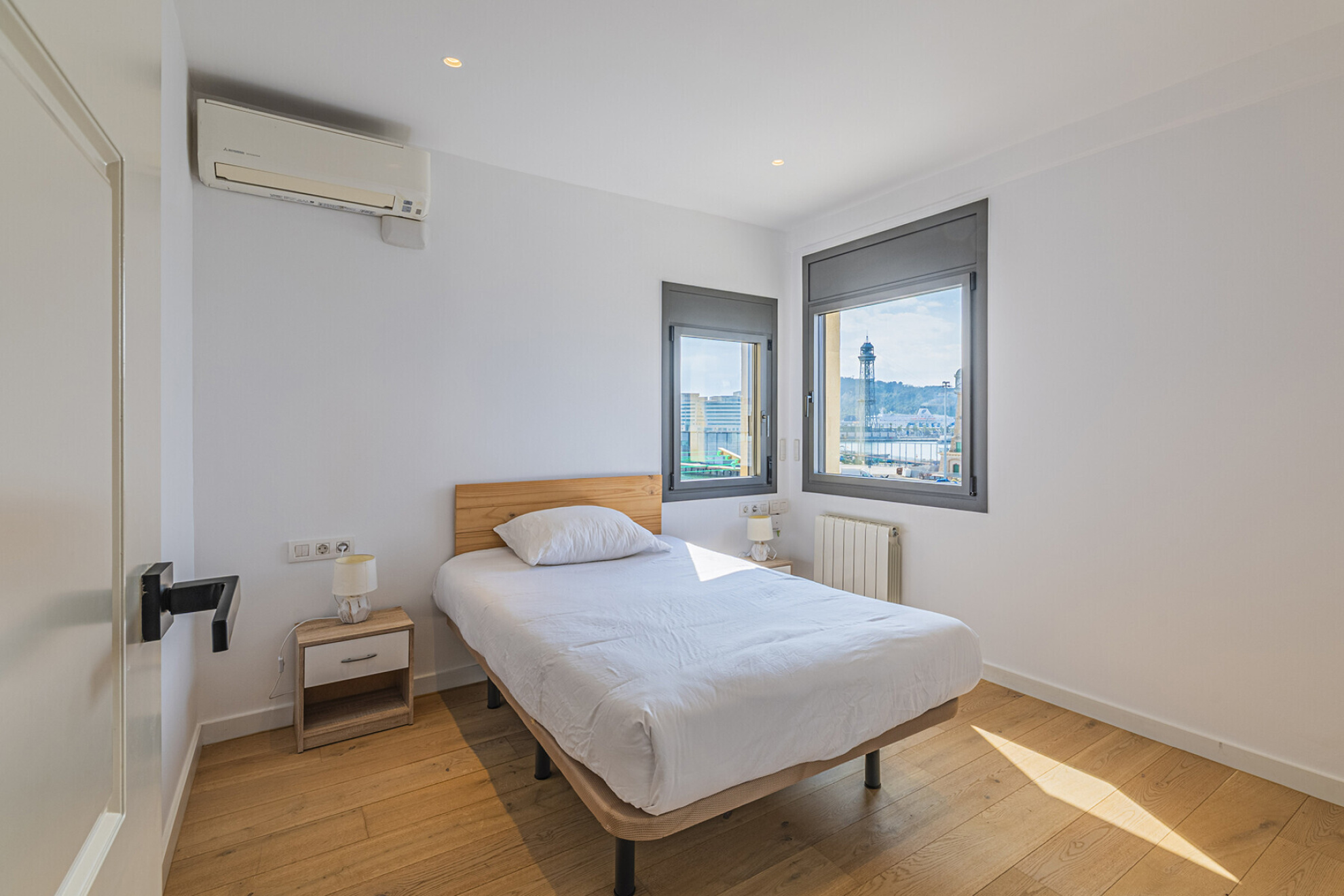 Modern apartment in front of the beach - 物件實景