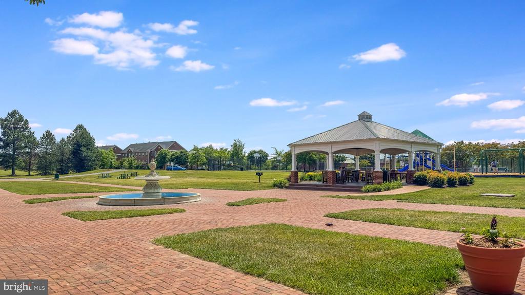 Woodbridge, Virginia, 22191, United States, 3 Bedrooms Bedrooms, ,3 BathroomsBathrooms,Residential,For Sale,2049196