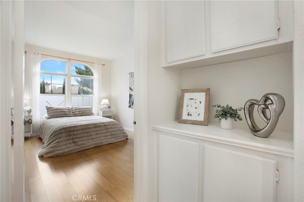 Anaheim, California, 92808, United States, 2 Bedrooms Bedrooms, ,2 BathroomsBathrooms,Residential,For Sale,1917583