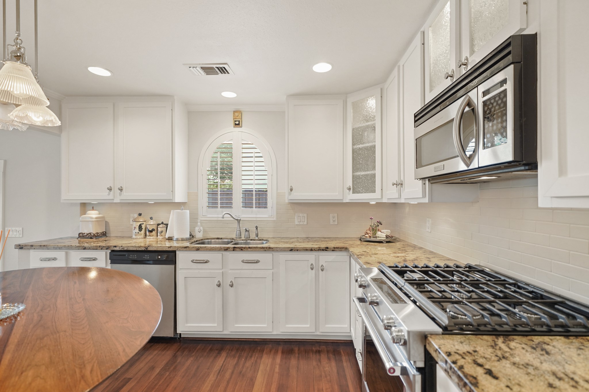 Houston, Texas, 77009, United States, 2 Bedrooms Bedrooms, ,2 BathroomsBathrooms,Residential,For Sale,2003490