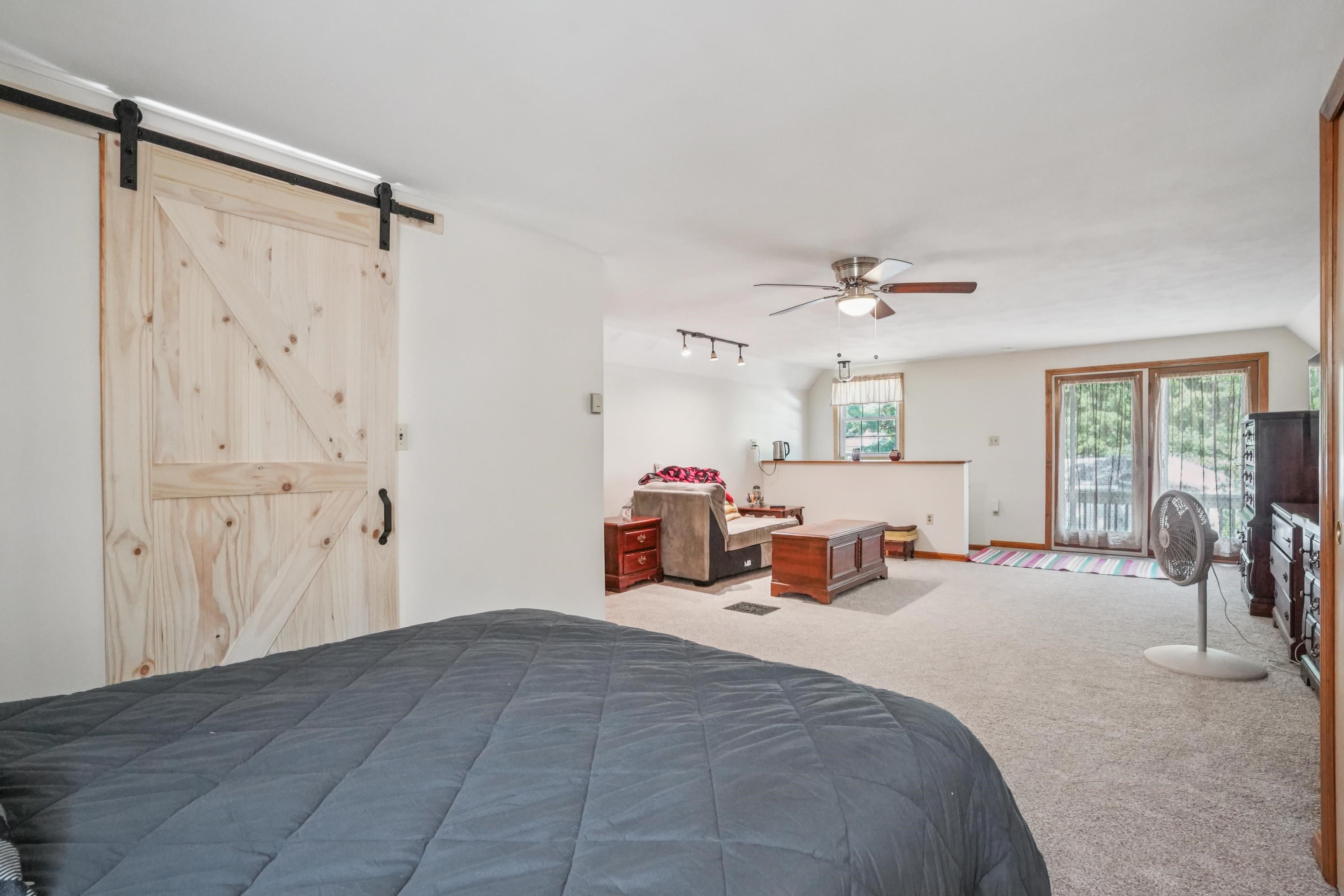 Kingston, New Hampshire, 03848, United States, 3 Bedrooms Bedrooms, ,2 BathroomsBathrooms,Residential,For Sale,1975396