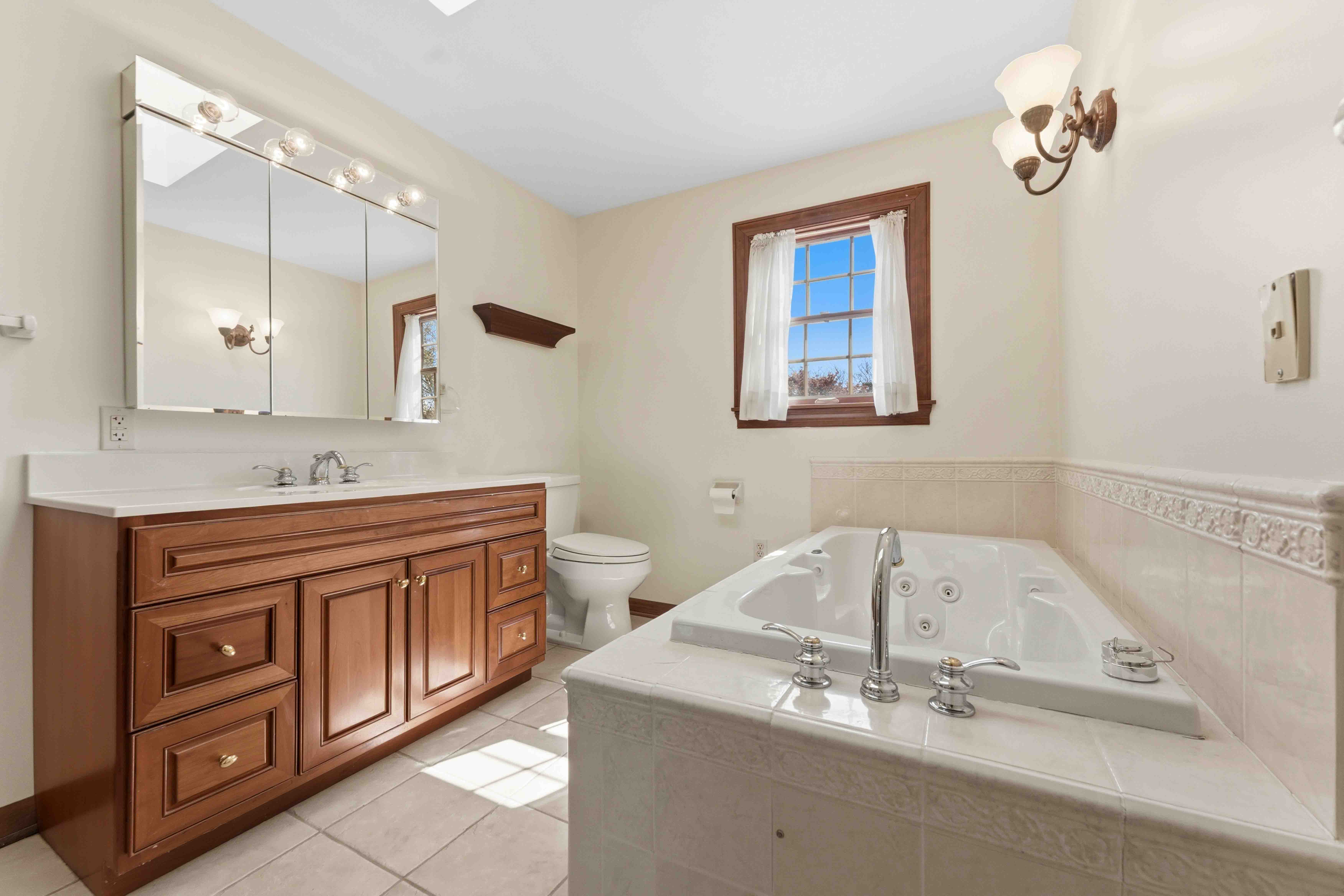  122 Tynewood Drive, Turtle Creek, PA 15145 - 物件實景