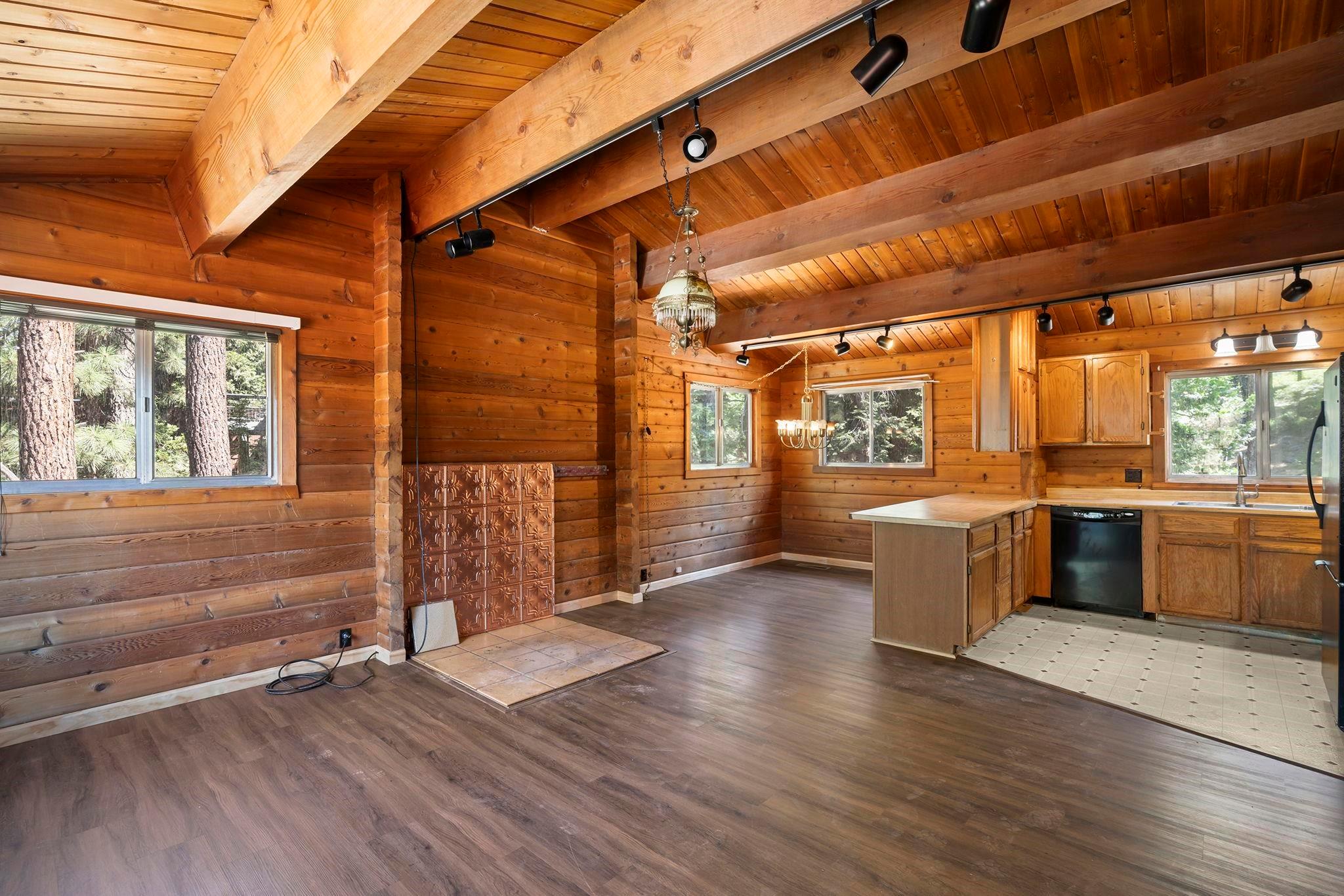 Kings Beach, California, 96143, United States, 4 Bedrooms Bedrooms, ,Residential,For Sale,1895798