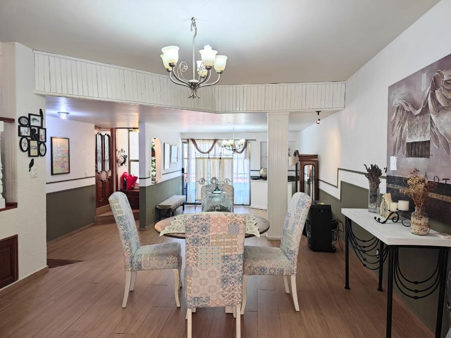 Campi?a, Atizapán de Zaragoza, Estado de México, 52994, Mexico, 6 Bedrooms Bedrooms, ,6 BathroomsBathrooms,Residential,For Sale,Campi?a,1444532