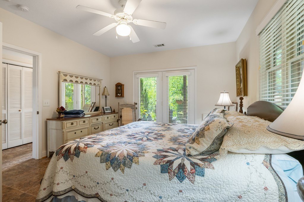 Blairsville, Georgia, 30512, United States, 3 Bedrooms Bedrooms, ,4 BathroomsBathrooms,Residential,For Sale,1895292