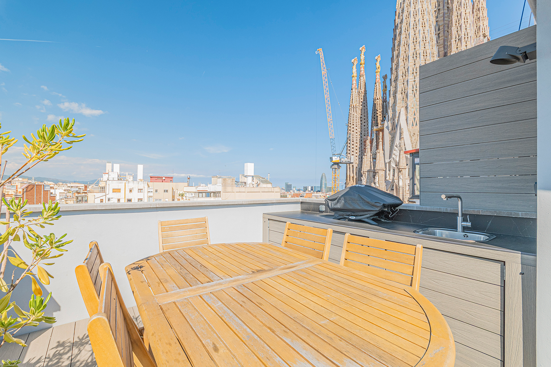  Renovated Penthouse with 2 terraces and views of the Sagrada Familia - 物件實景