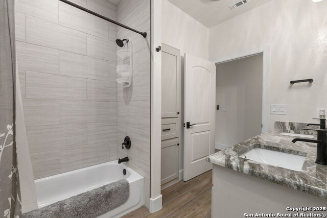 Bandera, Texas, 78003, United States, 3 Bedrooms Bedrooms, ,3 BathroomsBathrooms,Residential,For Sale,1925950