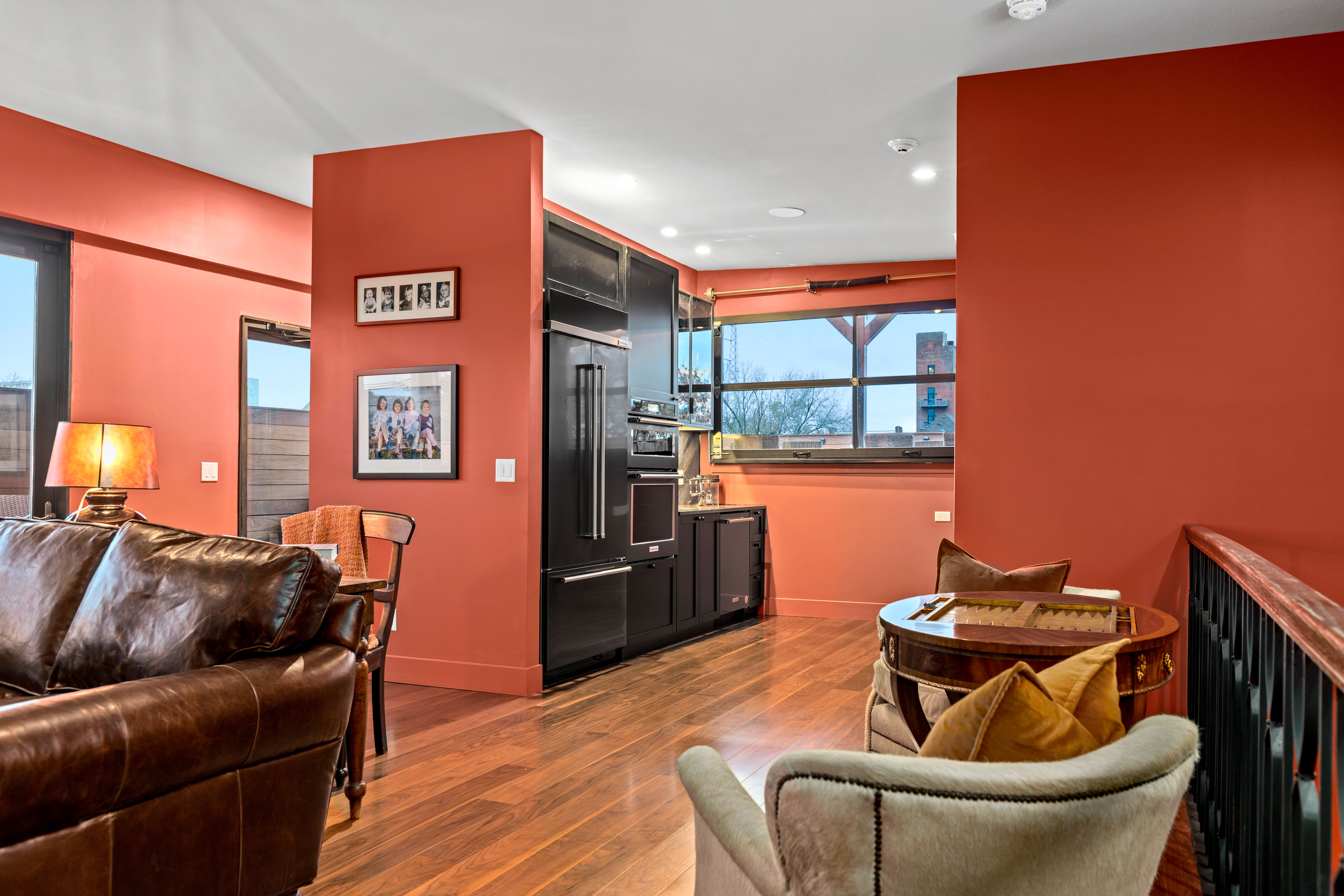  Discover this stunning & highly desirable property in the heart of the CWE - 物件實景