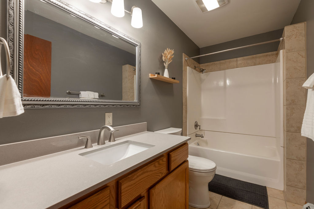 Clancy, Montana, 59634, United States, 4 Bedrooms Bedrooms, ,3 BathroomsBathrooms,Residential,For Sale,1860734
