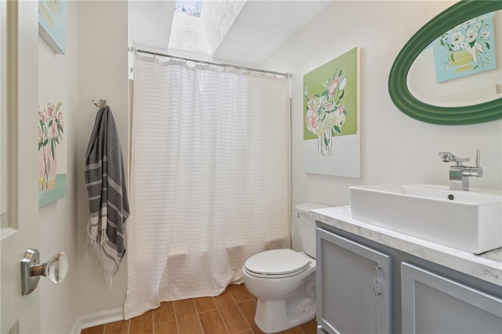 Marietta, Georgia, 30062, United States, 4 Bedrooms Bedrooms, ,3 BathroomsBathrooms,Residential,For Sale,1905534