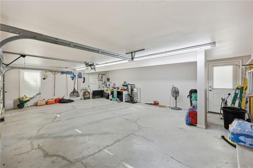 Buford, Georgia, 30518, United States, 4 Bedrooms Bedrooms, ,4 BathroomsBathrooms,Residential,For Sale,1986325