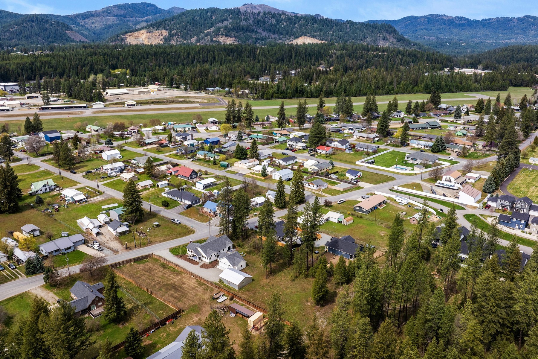  River Town Revival - 物件實景