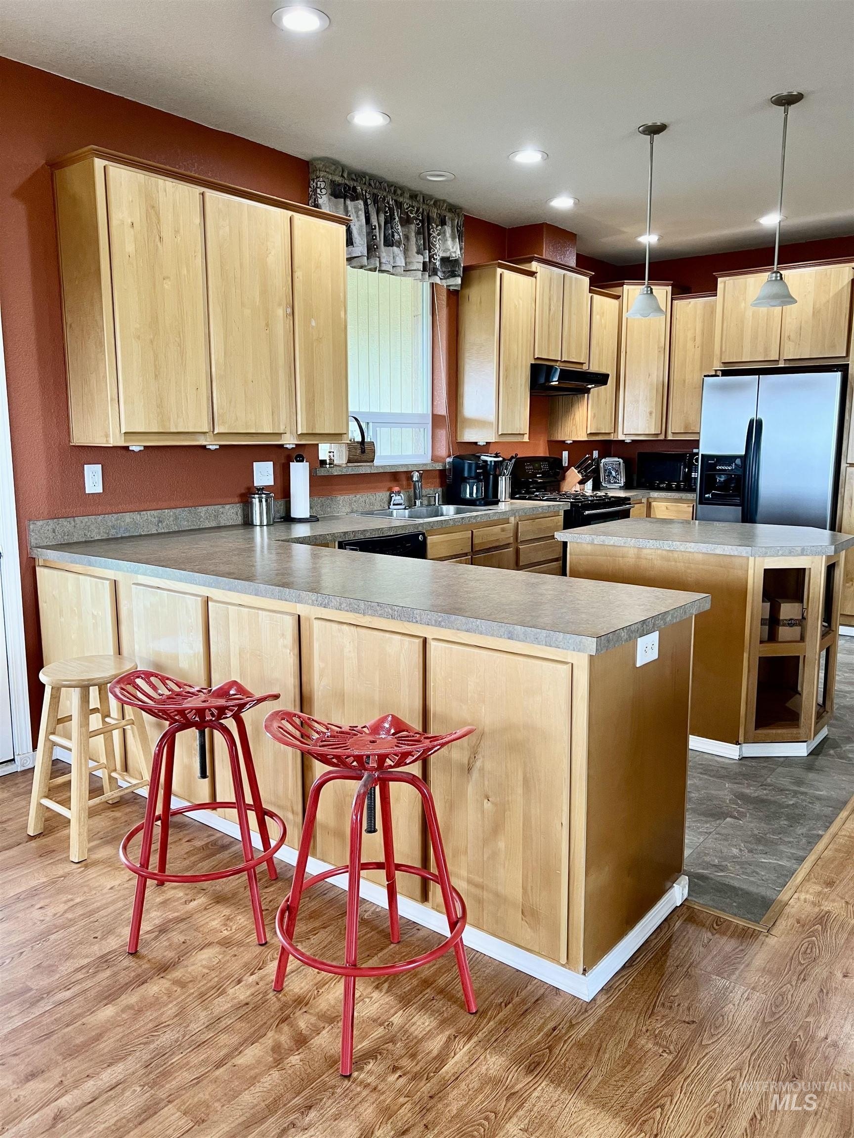 Asotin, Washington, 99402, United States, 3 Bedrooms Bedrooms, ,2 BathroomsBathrooms,Residential,For Sale,1942526
