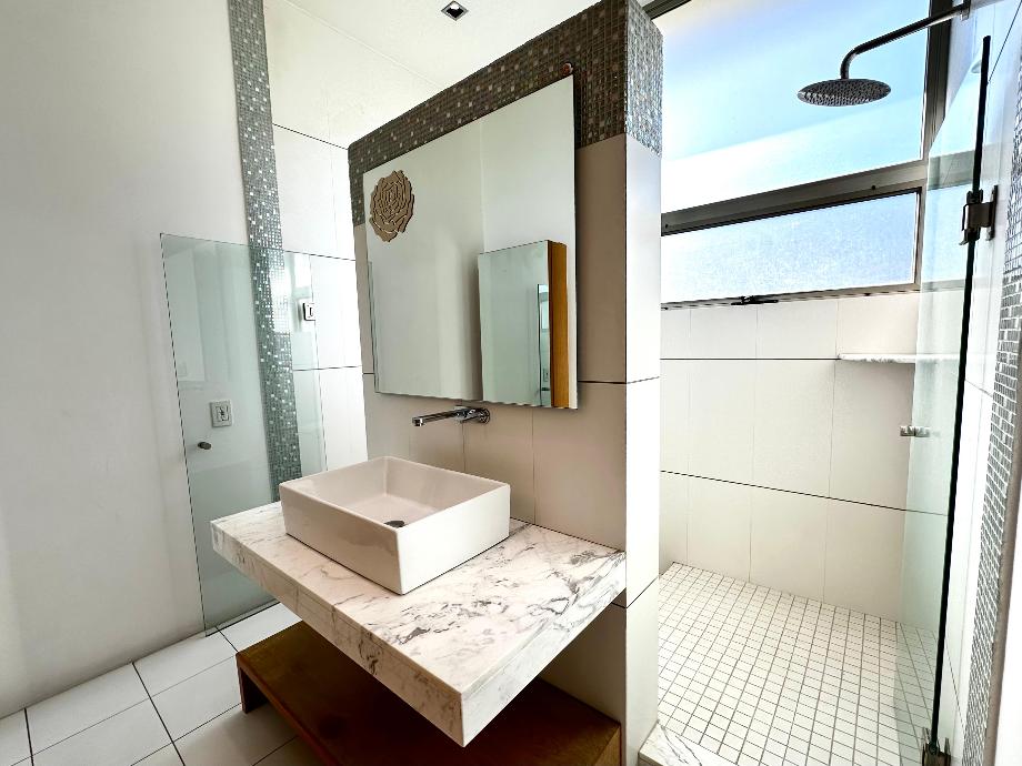 Zapopan, Jalisco, 45116, Mexico, 4 Bedrooms Bedrooms, ,6 BathroomsBathrooms,Residential,For Sale,1918860