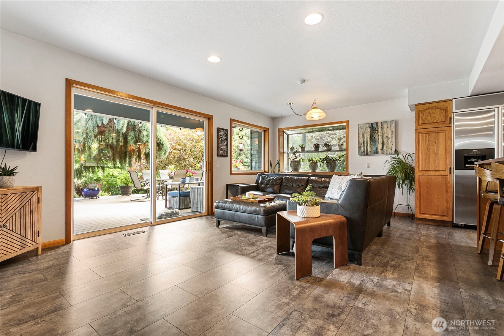 Ferndale, Washington, 98248, United States, 5 Bedrooms Bedrooms, ,1 BathroomBathrooms,Residential,For Sale,1901215
