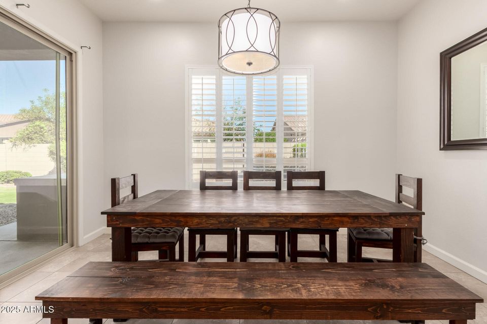 Chandler, Arizona, 85286, United States, 4 Bedrooms Bedrooms, ,Residential,For Sale,1976869