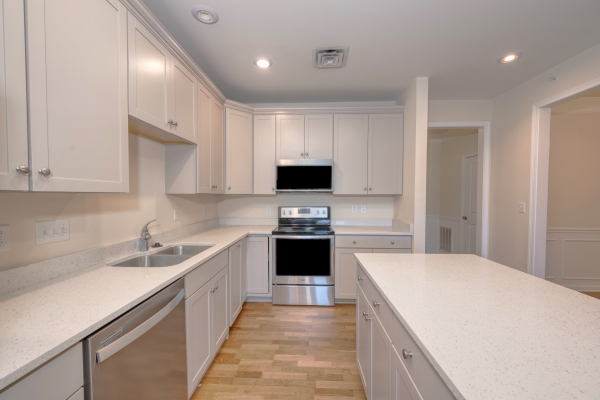 Weymouth, Massachusetts, 02190, United States, 2 Bedrooms Bedrooms, ,2 BathroomsBathrooms,Residential,For Sale,1978369