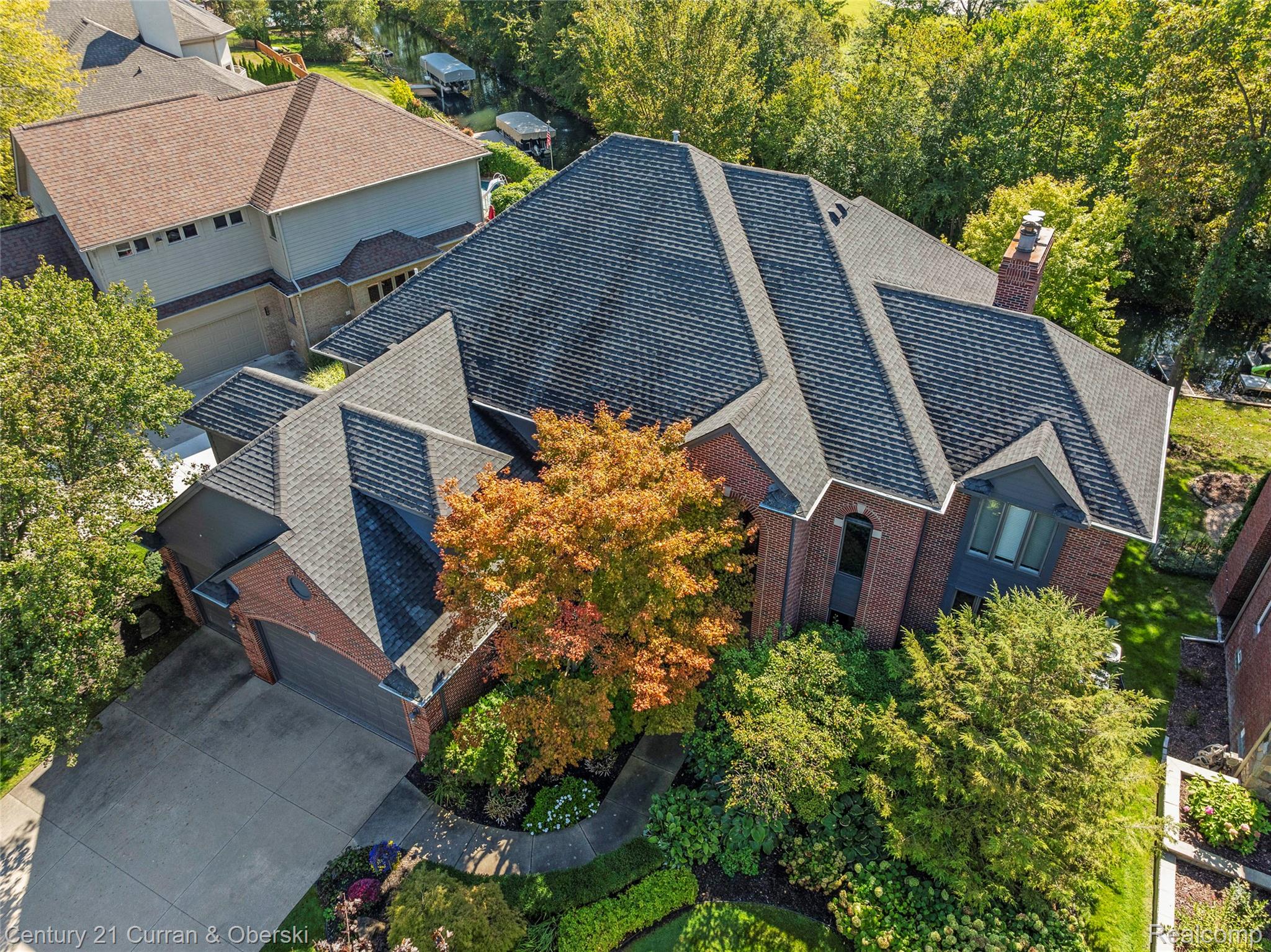 Commerce Charter Township, Michigan, 48382, United States, 4 Bedrooms Bedrooms, ,5 BathroomsBathrooms,Residential,For Sale,1974674