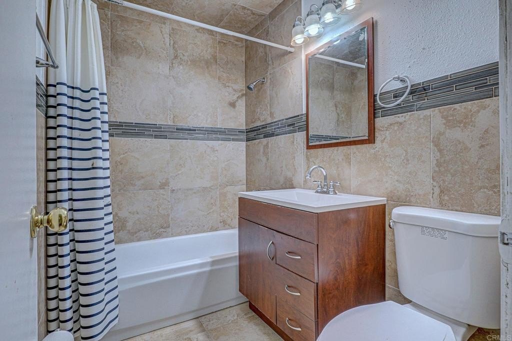 Spring Valley, California, 91977, United States, 3 Bedrooms Bedrooms, ,2 BathroomsBathrooms,Residential,For Sale,1908463