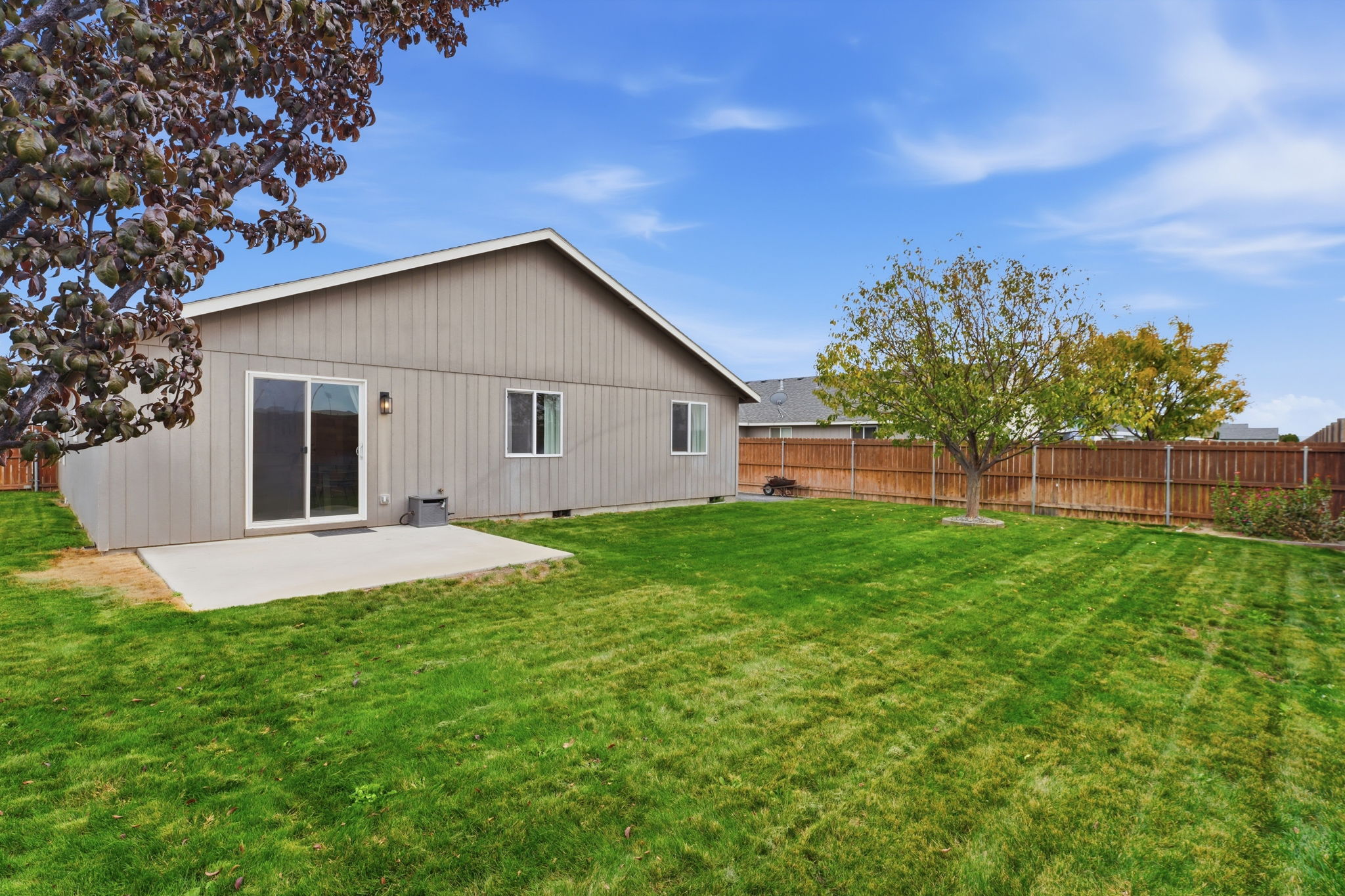  Welcome to this inviting single-story home in West Pasco - 物件實景