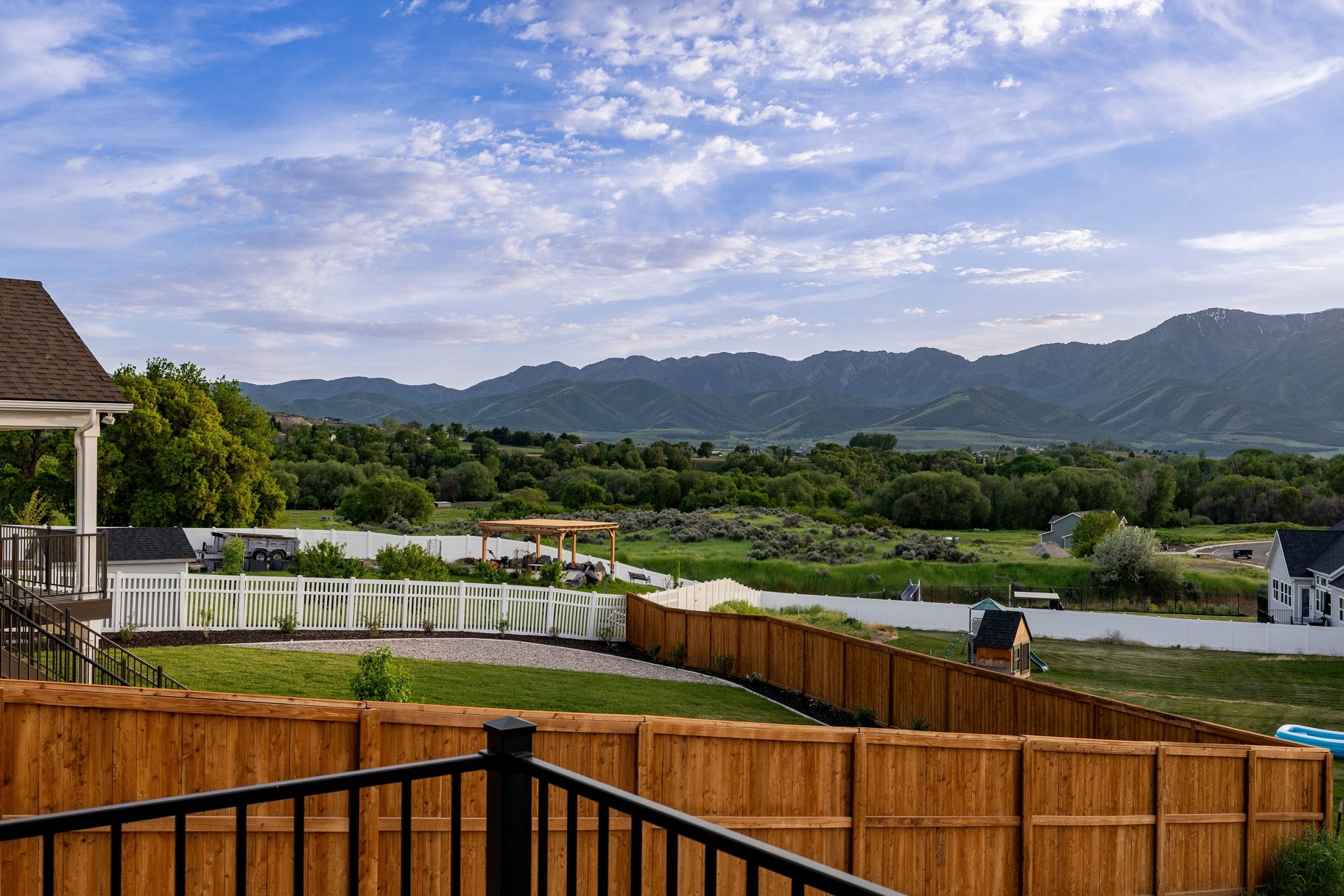  Brand New Hyrum Home. Thoughtfully Built, Beautiful Mountain Views. - 物件實景