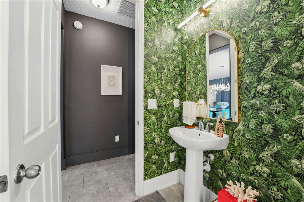 Winter Garden, Florida, 34787, United States, 5 Bedrooms Bedrooms, ,5 BathroomsBathrooms,Residential,For Sale,1987949