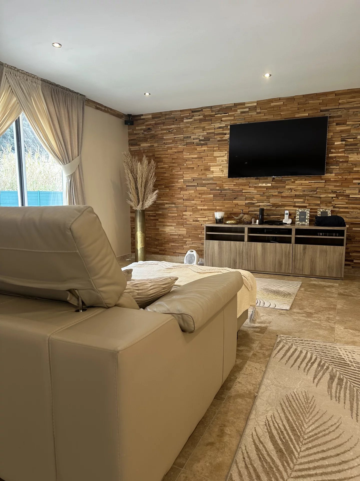 La Colle-sur-Loup, Provence-Alpes-Côte d?Azur, 06480, FR, 2 Bedrooms Bedrooms, ,Residential,For Sale,1680939