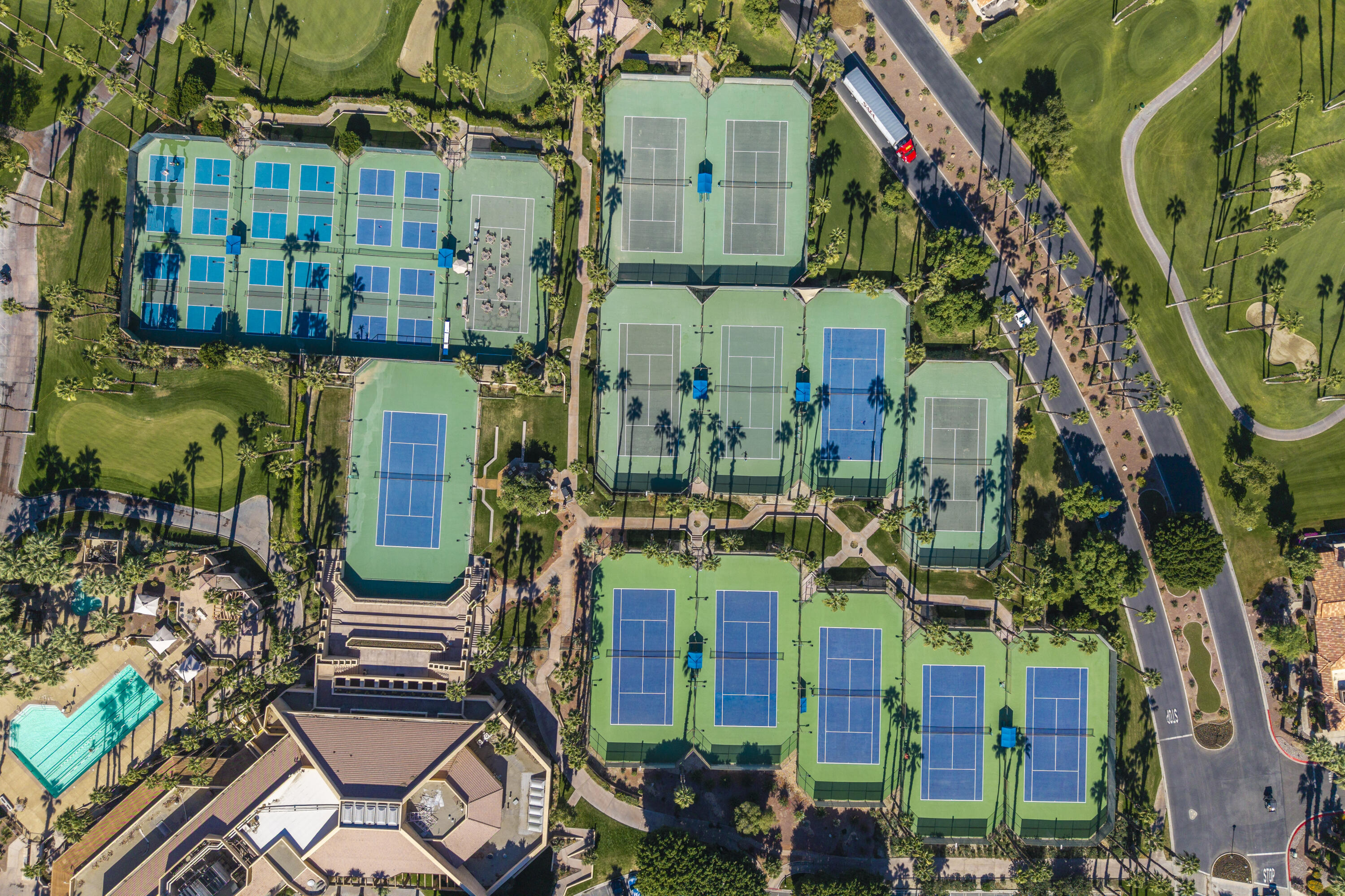 Palm Desert, California, 92211, United States, 3 Bedrooms Bedrooms, ,2 BathroomsBathrooms,Residential,For Sale,1986509