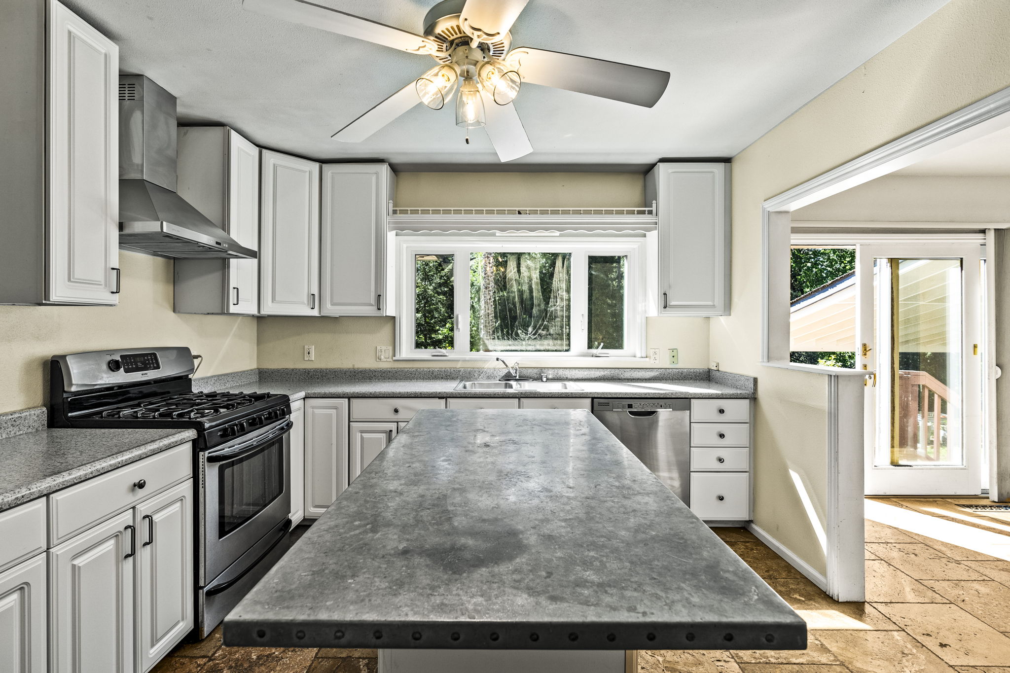  11 Lukens Pl. Angwin, CA. - 物件實景