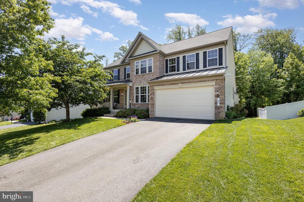 Fredericksburg, Virginia, 22406, United States, 5 Bedrooms Bedrooms, ,4 BathroomsBathrooms,Residential,For Sale,1932908