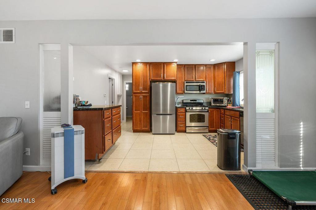 Ventura, California, 93004, United States, 4 Bedrooms Bedrooms, ,4 BathroomsBathrooms,Residential,For Sale,2003290