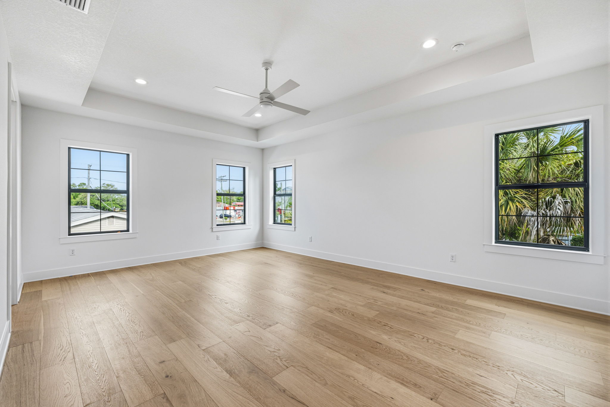 Tampa, Florida, 33611, United States, 4 Bedrooms Bedrooms, ,4 BathroomsBathrooms,Residential,For Sale,2009743