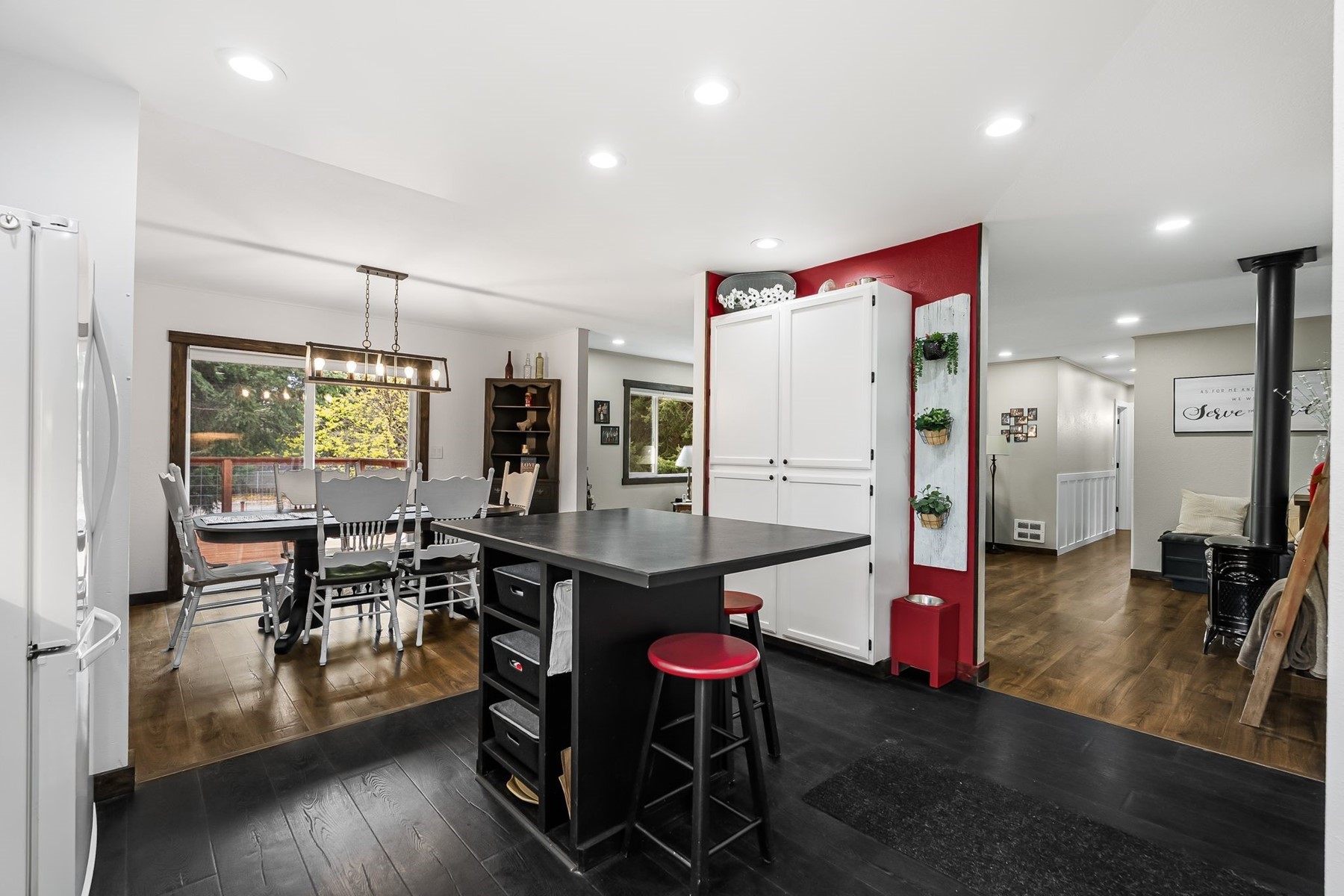  Sagle Multi-Generational - 物件實景