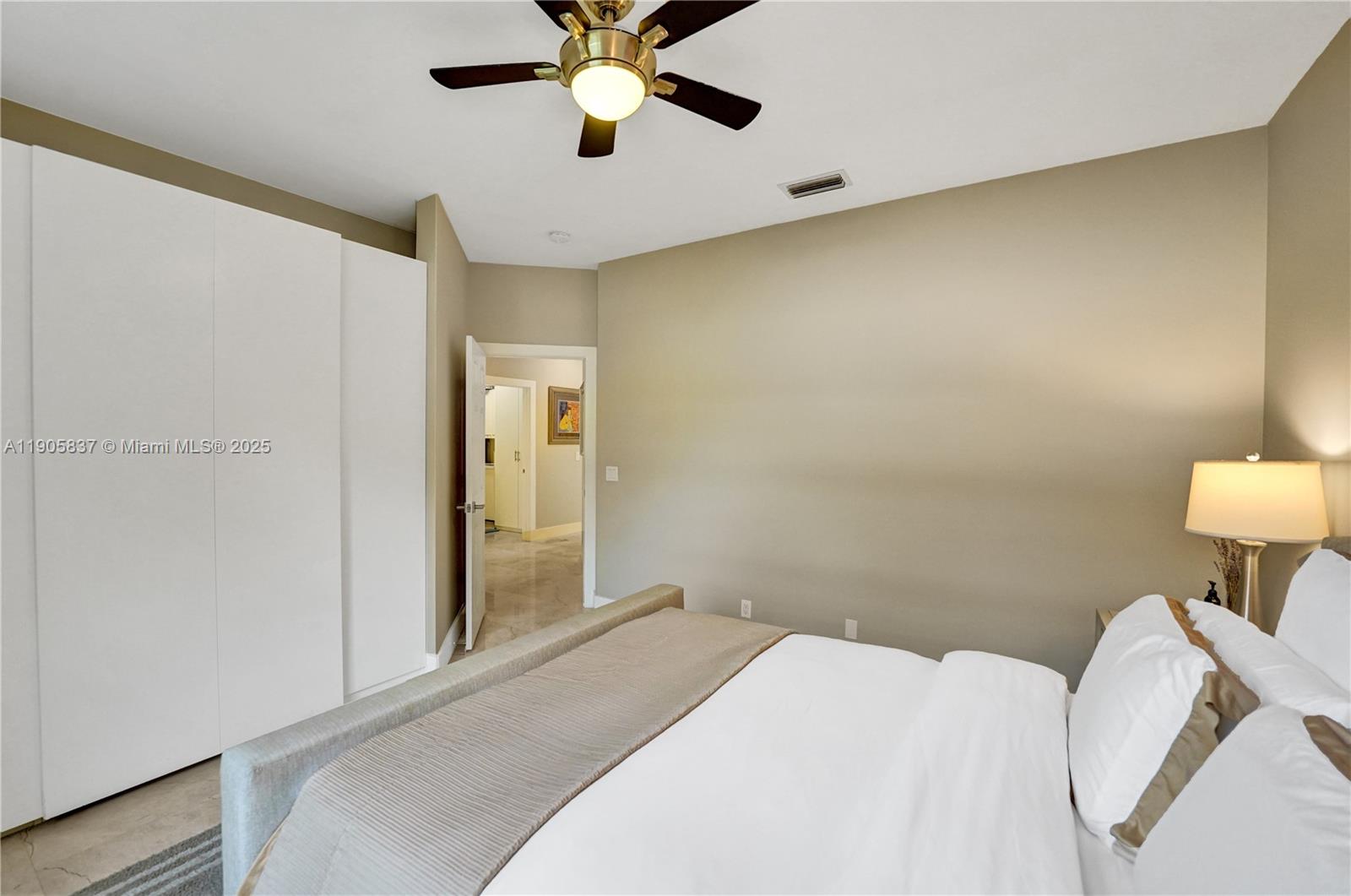 Weston, Florida, 33327, United States, 5 Bedrooms Bedrooms, ,3 BathroomsBathrooms,Residential,For Sale,1991859