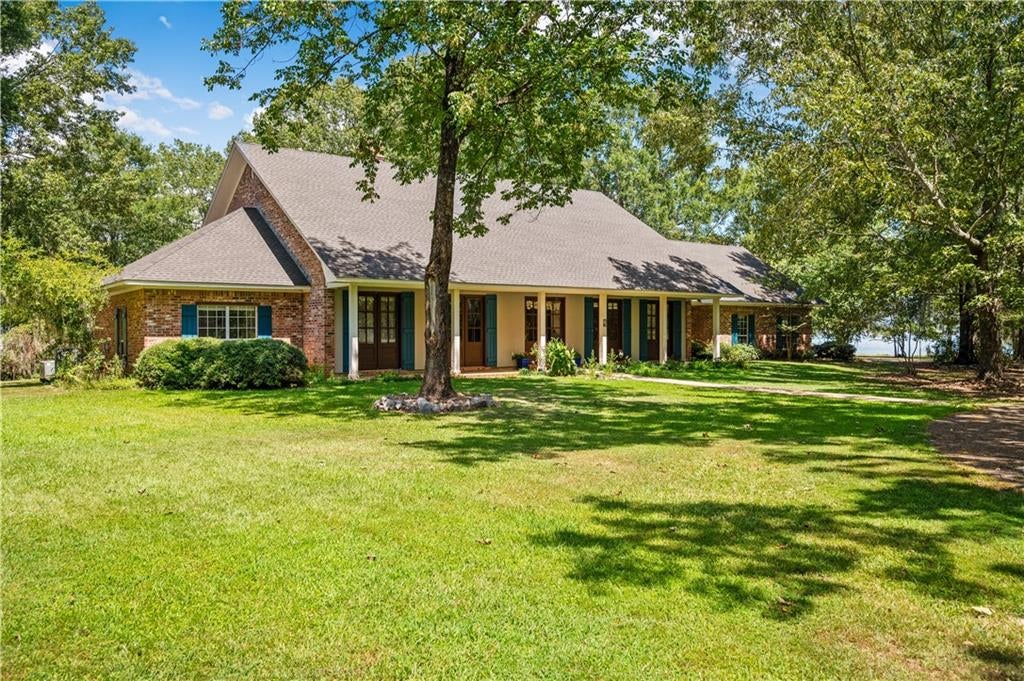 Natchitoches, Louisiana, 71457, United States, 3 Bedrooms Bedrooms, ,3 BathroomsBathrooms,Residential,For Sale,1983691