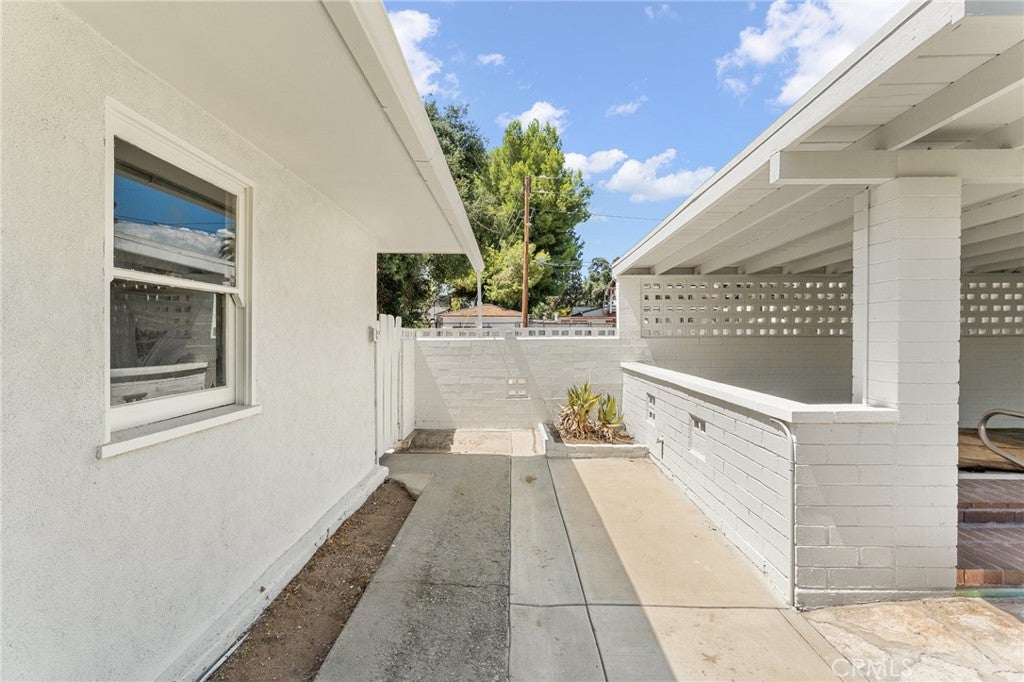 San Bernardino, California, 92405, United States, 3 Bedrooms Bedrooms, ,2 BathroomsBathrooms,Residential,For Sale,1931441