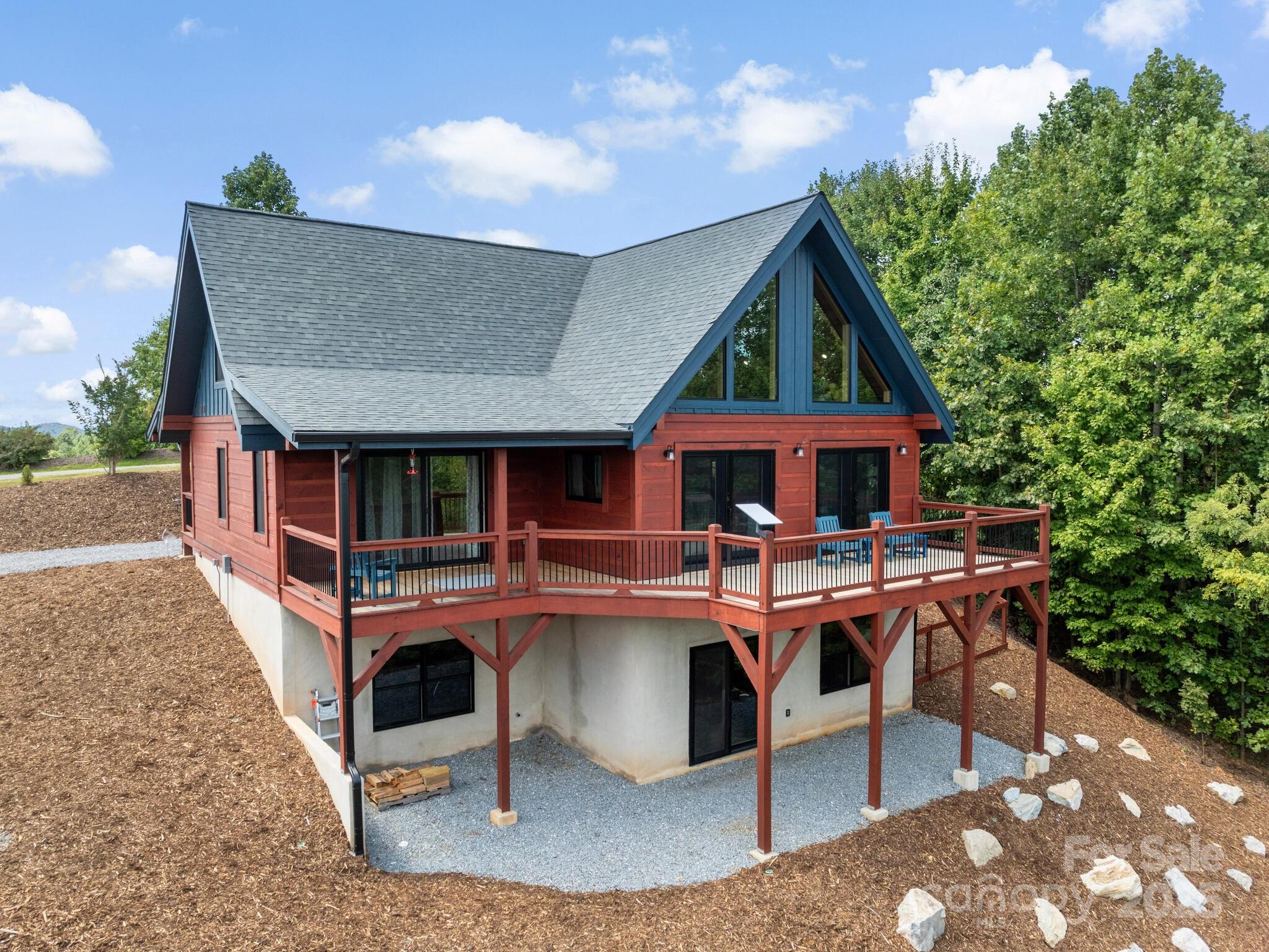 Nebo, North Carolina, 28761, United States, 3 Bedrooms Bedrooms, ,3 BathroomsBathrooms,Residential,For Sale,1996153