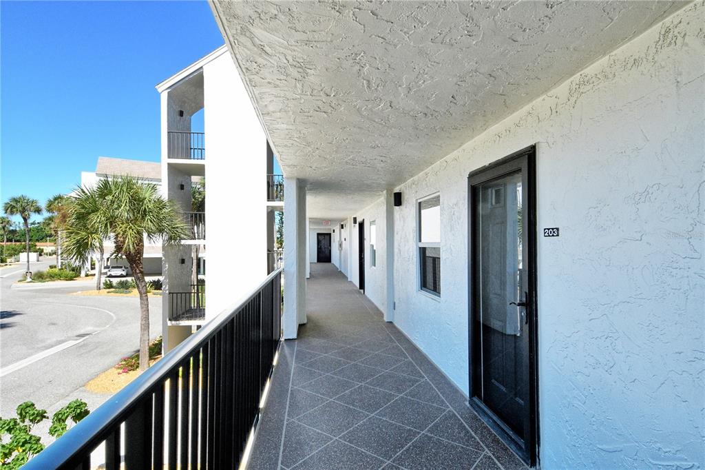 Longboat Key, Florida, 34228, United States, 2 Bedrooms Bedrooms, ,2 BathroomsBathrooms,Residential,For Sale,1987824
